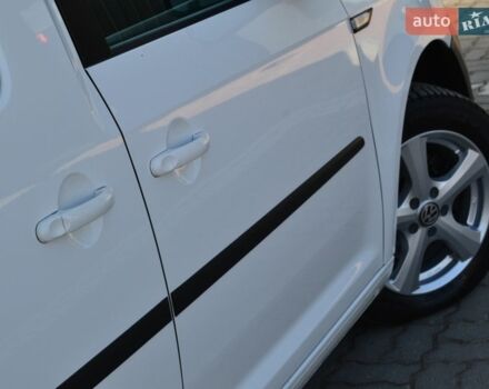 Белый Фольксваген Кадди, объемом двигателя 1.97 л и пробегом 181 тыс. км за 15499 $, фото 72 на Automoto.ua