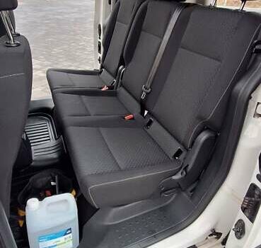 Белый Фольксваген Кадди, объемом двигателя 2 л и пробегом 206 тыс. км за 14300 $, фото 7 на Automoto.ua