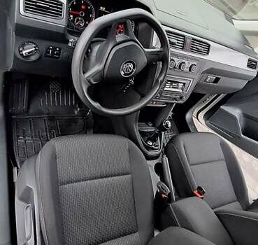 Белый Фольксваген Кадди, объемом двигателя 2 л и пробегом 206 тыс. км за 14300 $, фото 9 на Automoto.ua