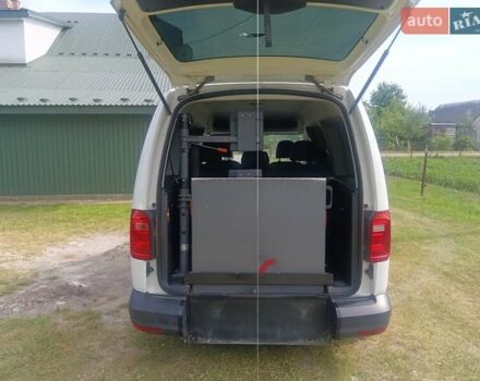 Белый Фольксваген Кадди, объемом двигателя 1.97 л и пробегом 245 тыс. км за 14200 $, фото 4 на Automoto.ua