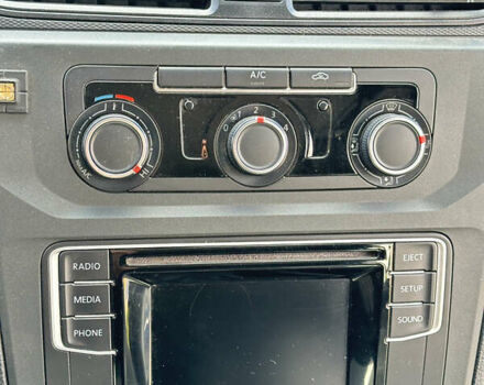 Белый Фольксваген Кадди, объемом двигателя 1.97 л и пробегом 316 тыс. км за 11111 $, фото 12 на Automoto.ua