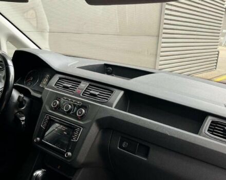 Білий Фольксваген Кадді, об'ємом двигуна 2 л та пробігом 191 тис. км за 9000 $, фото 7 на Automoto.ua