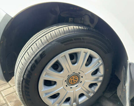 Белый Фольксваген Кадди, объемом двигателя 1.97 л и пробегом 316 тыс. км за 11111 $, фото 6 на Automoto.ua