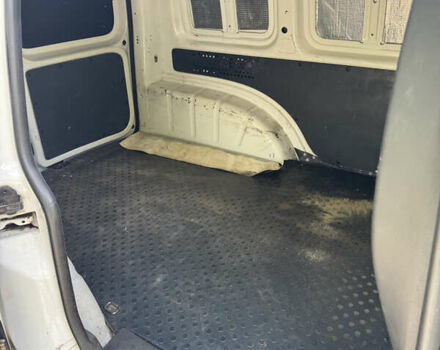 Белый Фольксваген Кадди, объемом двигателя 1.6 л и пробегом 216 тыс. км за 9900 $, фото 13 на Automoto.ua