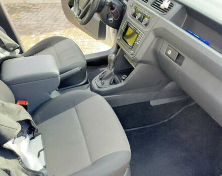 Белый Фольксваген Кадди, объемом двигателя 1.97 л и пробегом 316 тыс. км за 11111 $, фото 14 на Automoto.ua