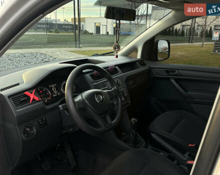 Белый Фольксваген Кадди, объемом двигателя 2 л и пробегом 260 тыс. км за 11500 $, фото 21 на Automoto.ua