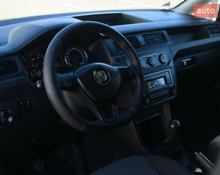 Белый Фольксваген Кадди, объемом двигателя 1.97 л и пробегом 204 тыс. км за 11200 $, фото 12 на Automoto.ua