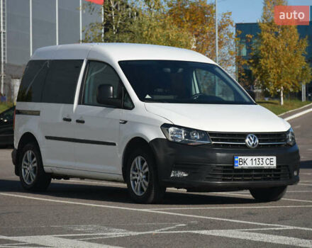 Белый Фольксваген Кадди, объемом двигателя 1.97 л и пробегом 204 тыс. км за 11200 $, фото 7 на Automoto.ua