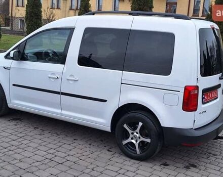 Белый Фольксваген Кадди, объемом двигателя 2 л и пробегом 247 тыс. км за 13900 $, фото 1 на Automoto.ua