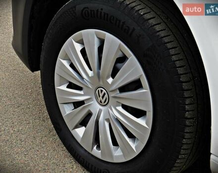 Белый Фольксваген Кадди, объемом двигателя 2 л и пробегом 173 тыс. км за 13500 $, фото 4 на Automoto.ua