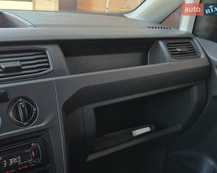 Фольксваген Кадди 2017 в Бердичеве на Automoto.ua Белый Фольксваген Кадди, объемом двигателя 1.4 л и пробегом 195 тыс. км за 12499 $, фото 48 на Automoto.ua