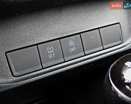 Белый Фольксваген Кадди, объемом двигателя 2 л и пробегом 173 тыс. км за 13500 $, фото 12 на Automoto.ua