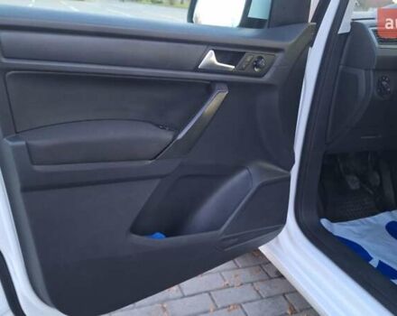 Белый Фольксваген Кадди, объемом двигателя 2 л и пробегом 247 тыс. км за 13900 $, фото 14 на Automoto.ua