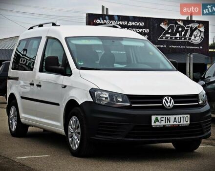Белый Фольксваген Кадди, объемом двигателя 2 л и пробегом 173 тыс. км за 13500 $, фото 1 на Automoto.ua