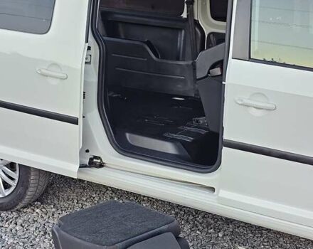 Белый Фольксваген Кадди, объемом двигателя 1.97 л и пробегом 184 тыс. км за 19950 $, фото 51 на Automoto.ua