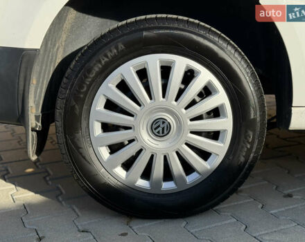 Белый Фольксваген Кадди, объемом двигателя 1.97 л и пробегом 209 тыс. км за 13900 $, фото 19 на Automoto.ua