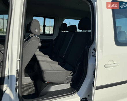 Белый Фольксваген Кадди, объемом двигателя 2 л и пробегом 265 тыс. км за 15800 $, фото 38 на Automoto.ua