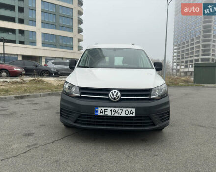 Белый Фольксваген Кадди, объемом двигателя 1.97 л и пробегом 190 тыс. км за 11200 $, фото 1 на Automoto.ua