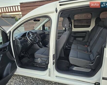 Белый Фольксваген Кадди, объемом двигателя 1.97 л и пробегом 184 тыс. км за 19950 $, фото 37 на Automoto.ua