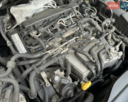 Белый Фольксваген Кадди, объемом двигателя 2 л и пробегом 245 тыс. км за 12800 $, фото 9 на Automoto.ua