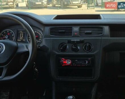 Фольксваген Кадди 2017 в Бердичеве на Automoto.ua Белый Фольксваген Кадди, объемом двигателя 1.4 л и пробегом 195 тыс. км за 12499 $, фото 33 на Automoto.ua