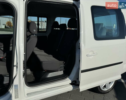 Белый Фольксваген Кадди, объемом двигателя 2 л и пробегом 265 тыс. км за 15800 $, фото 37 на Automoto.ua