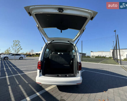 Белый Фольксваген Кадди, объемом двигателя 2 л и пробегом 265 тыс. км за 15800 $, фото 55 на Automoto.ua