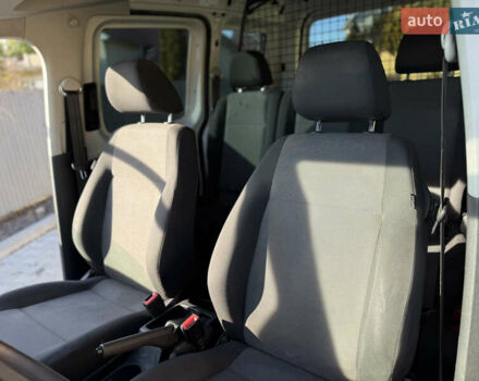 Белый Фольксваген Кадди, объемом двигателя 1.97 л и пробегом 209 тыс. км за 13900 $, фото 25 на Automoto.ua