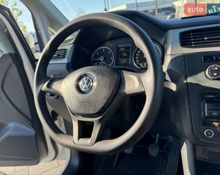 Белый Фольксваген Кадди, объемом двигателя 2 л и пробегом 265 тыс. км за 15800 $, фото 36 на Automoto.ua
