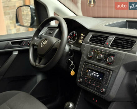 Белый Фольксваген Кадди, объемом двигателя 1.97 л и пробегом 213 тыс. км за 13800 $, фото 27 на Automoto.ua