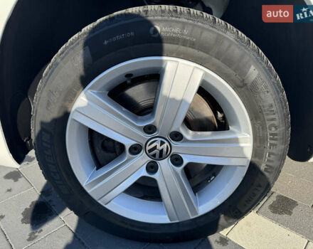 Белый Фольксваген Кадди, объемом двигателя 2 л и пробегом 265 тыс. км за 15800 $, фото 60 на Automoto.ua