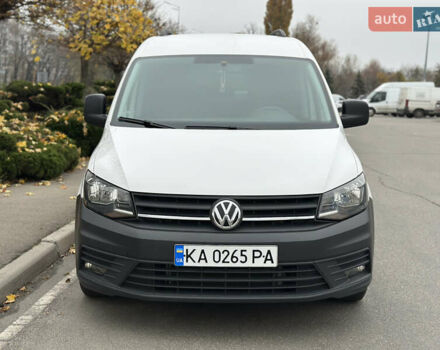 Белый Фольксваген Кадди, объемом двигателя 2 л и пробегом 245 тыс. км за 12800 $, фото 1 на Automoto.ua