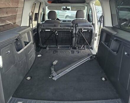 Белый Фольксваген Кадди, объемом двигателя 1.97 л и пробегом 184 тыс. км за 19950 $, фото 55 на Automoto.ua