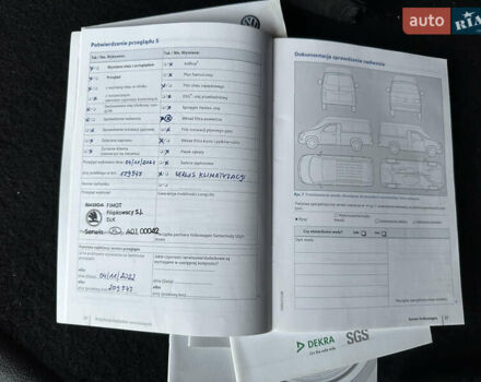 Белый Фольксваген Кадди, объемом двигателя 2 л и пробегом 245 тыс. км за 12800 $, фото 29 на Automoto.ua