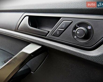 Белый Фольксваген Кадди, объемом двигателя 2 л и пробегом 173 тыс. км за 13500 $, фото 6 на Automoto.ua