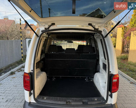 Белый Фольксваген Кадди, объемом двигателя 1.97 л и пробегом 209 тыс. км за 13900 $, фото 38 на Automoto.ua