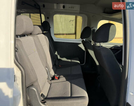 Белый Фольксваген Кадди, объемом двигателя 1.97 л и пробегом 209 тыс. км за 13900 $, фото 20 на Automoto.ua