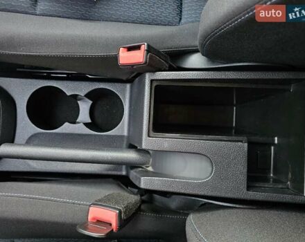 Белый Фольксваген Кадди, объемом двигателя 1.97 л и пробегом 184 тыс. км за 19950 $, фото 34 на Automoto.ua