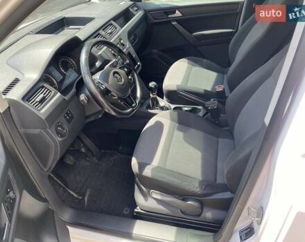 Білий Фольксваген Кадді, об'ємом двигуна 1.97 л та пробігом 205 тис. км за 13400 $, фото 8 на Automoto.ua