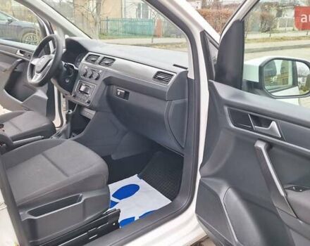 Белый Фольксваген Кадди, объемом двигателя 2 л и пробегом 247 тыс. км за 13900 $, фото 48 на Automoto.ua