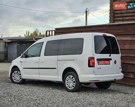 Белый Фольксваген Кадди, объемом двигателя 1.97 л и пробегом 184 тыс. км за 19950 $, фото 3 на Automoto.ua