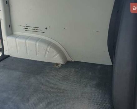 Белый Фольксваген Кадди, объемом двигателя 2 л и пробегом 200 тыс. км за 12300 $, фото 11 на Automoto.ua