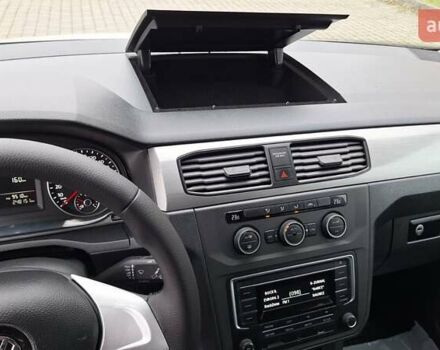 Белый Фольксваген Кадди, объемом двигателя 2 л и пробегом 247 тыс. км за 13900 $, фото 56 на Automoto.ua