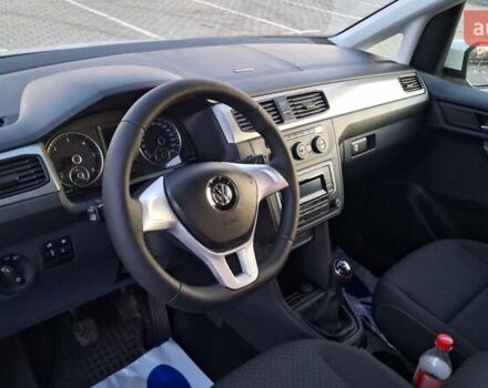 Белый Фольксваген Кадди, объемом двигателя 2 л и пробегом 247 тыс. км за 13900 $, фото 19 на Automoto.ua