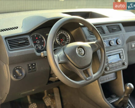 Белый Фольксваген Кадди, объемом двигателя 1.97 л и пробегом 209 тыс. км за 13900 $, фото 26 на Automoto.ua