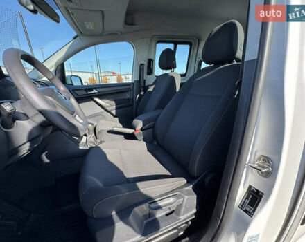 Белый Фольксваген Кадди, объемом двигателя 2 л и пробегом 265 тыс. км за 15800 $, фото 30 на Automoto.ua