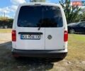 Білий Фольксваген Кадді, об'ємом двигуна 2 л та пробігом 326 тис. км за 17000 $, фото 4 на Automoto.ua