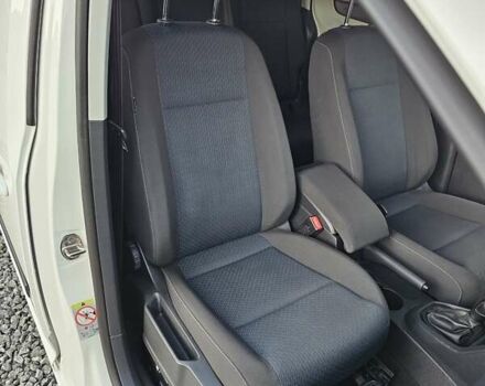 Белый Фольксваген Кадди, объемом двигателя 1.97 л и пробегом 184 тыс. км за 19950 $, фото 43 на Automoto.ua