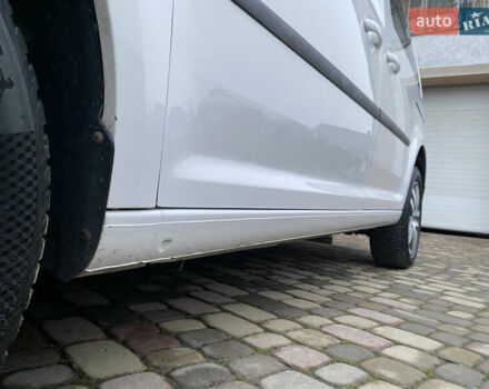 Белый Фольксваген Кадди, объемом двигателя 2 л и пробегом 260 тыс. км за 13900 $, фото 12 на Automoto.ua