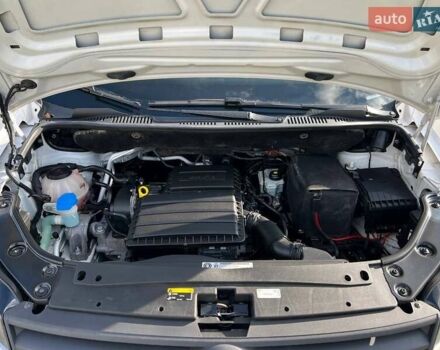 Белый Фольксваген Кадди, объемом двигателя 1.6 л и пробегом 180 тыс. км за 13000 $, фото 34 на Automoto.ua